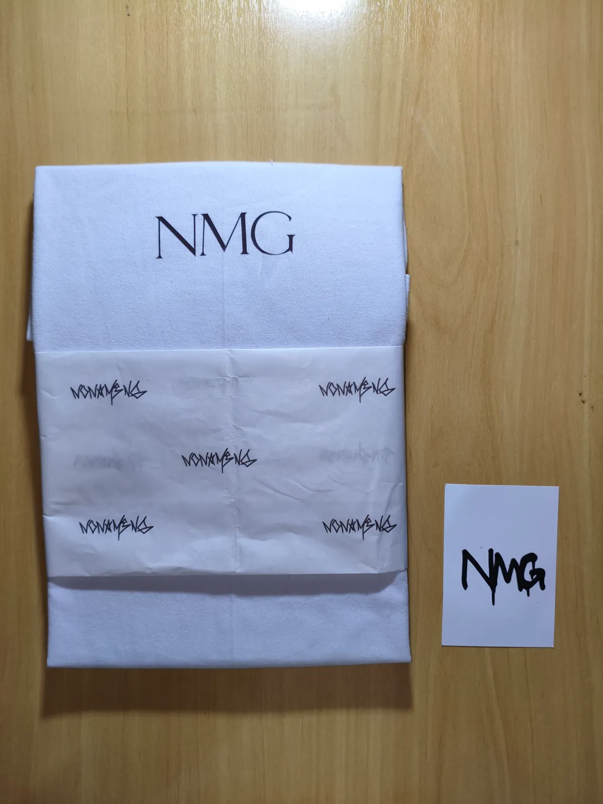 T-SHIRT NMG / branca