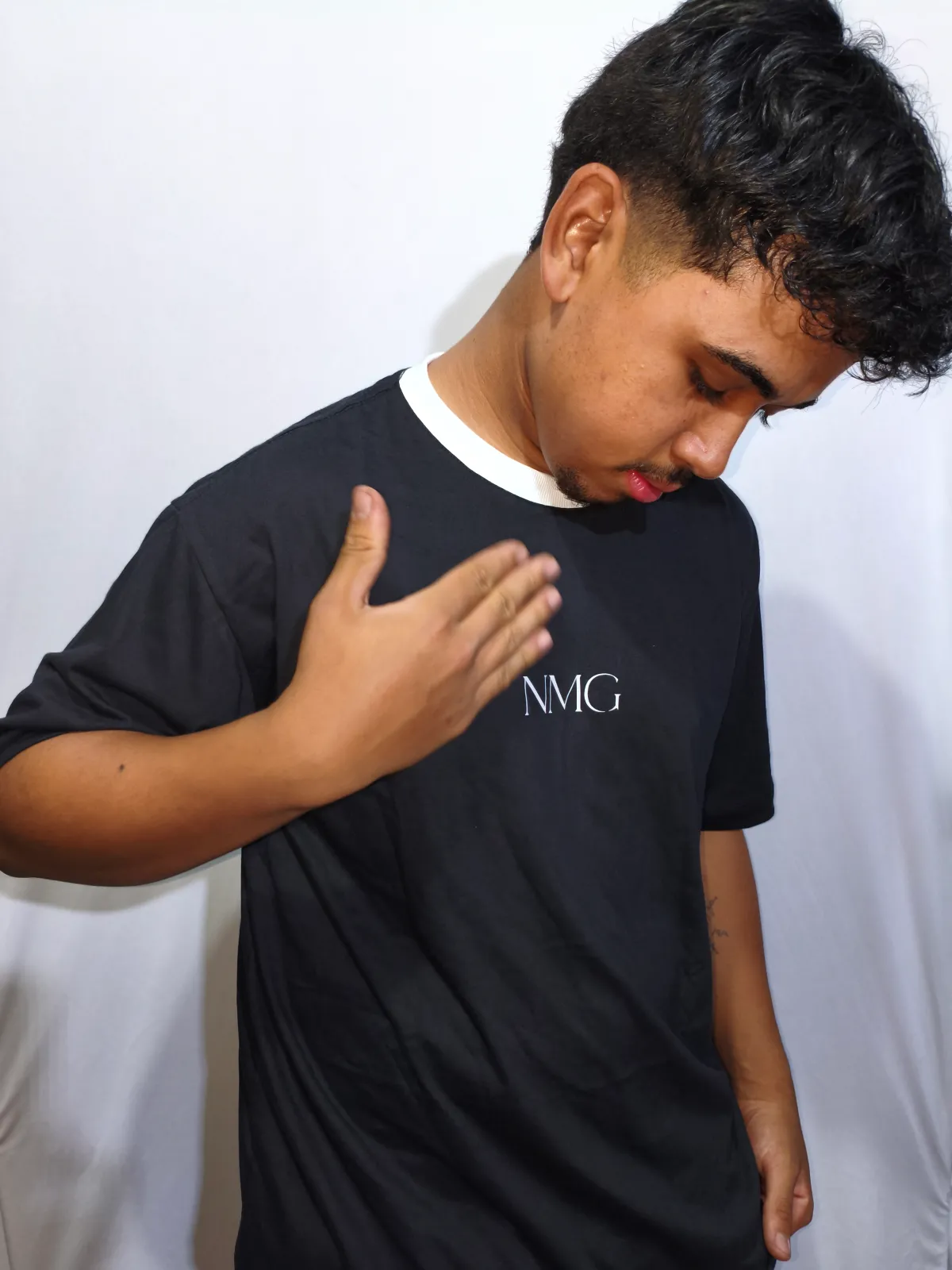 T-SHIRT NMG / preta